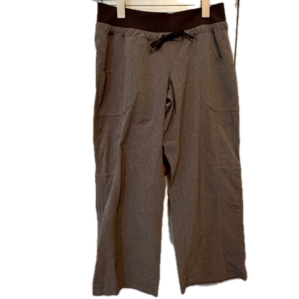 ATHLETA Hiking Capri Pants Size 4